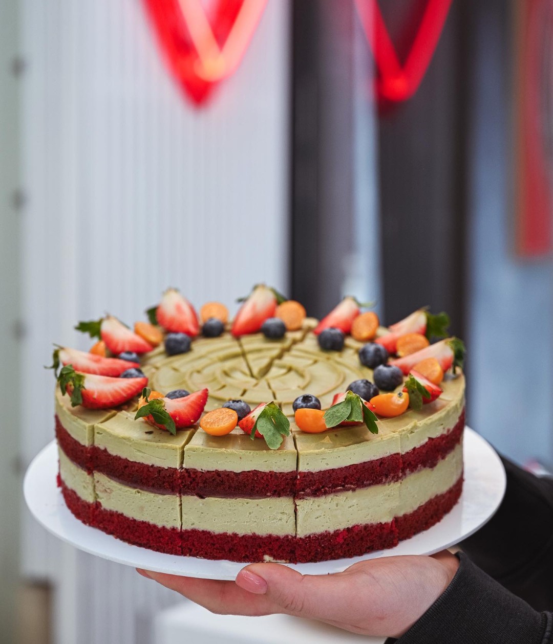 torta ovocná s pistáciami